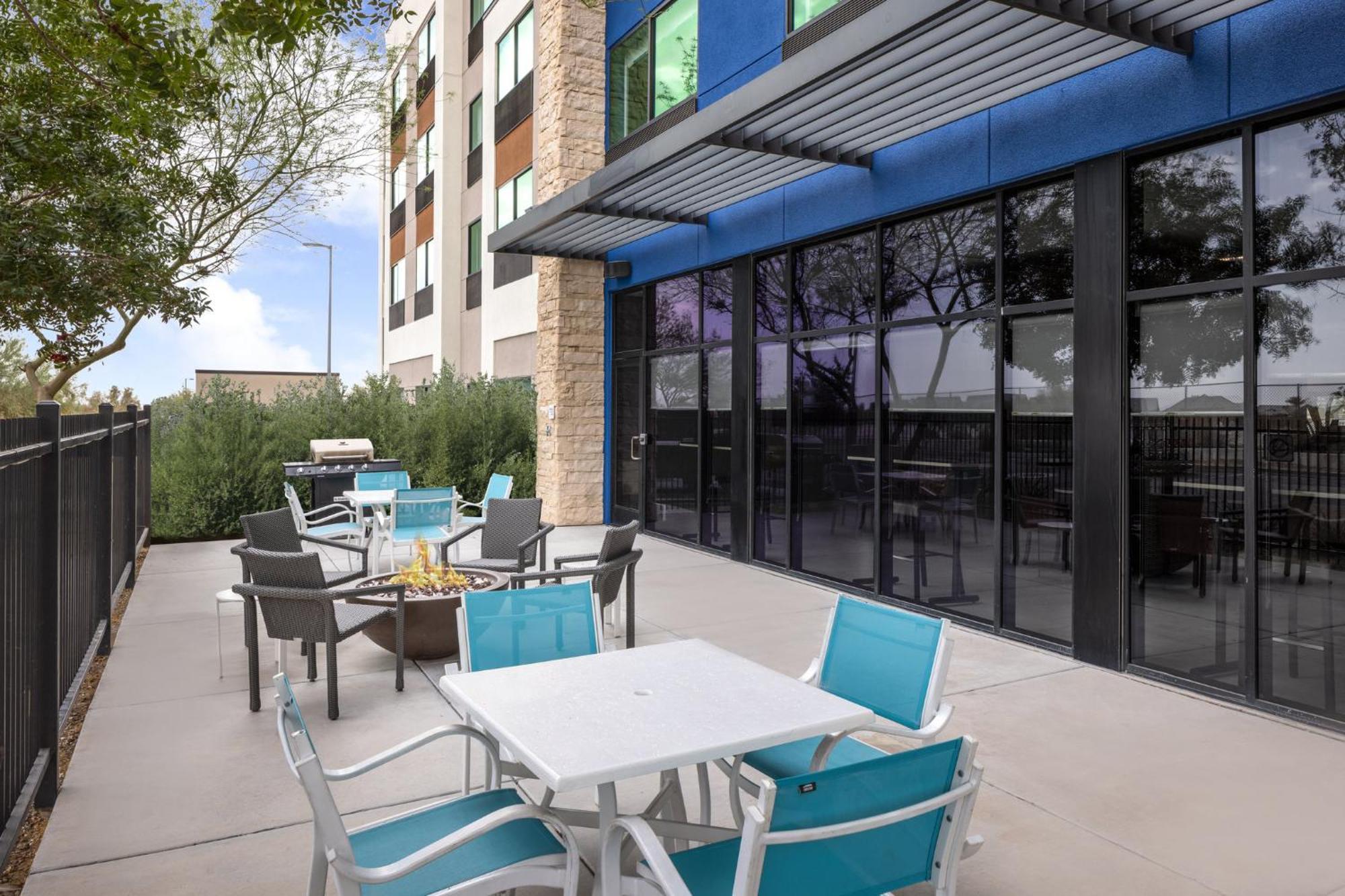 Holiday Inn Express & Suites Phoenix West - Buckeye By Ihg Extérieur photo